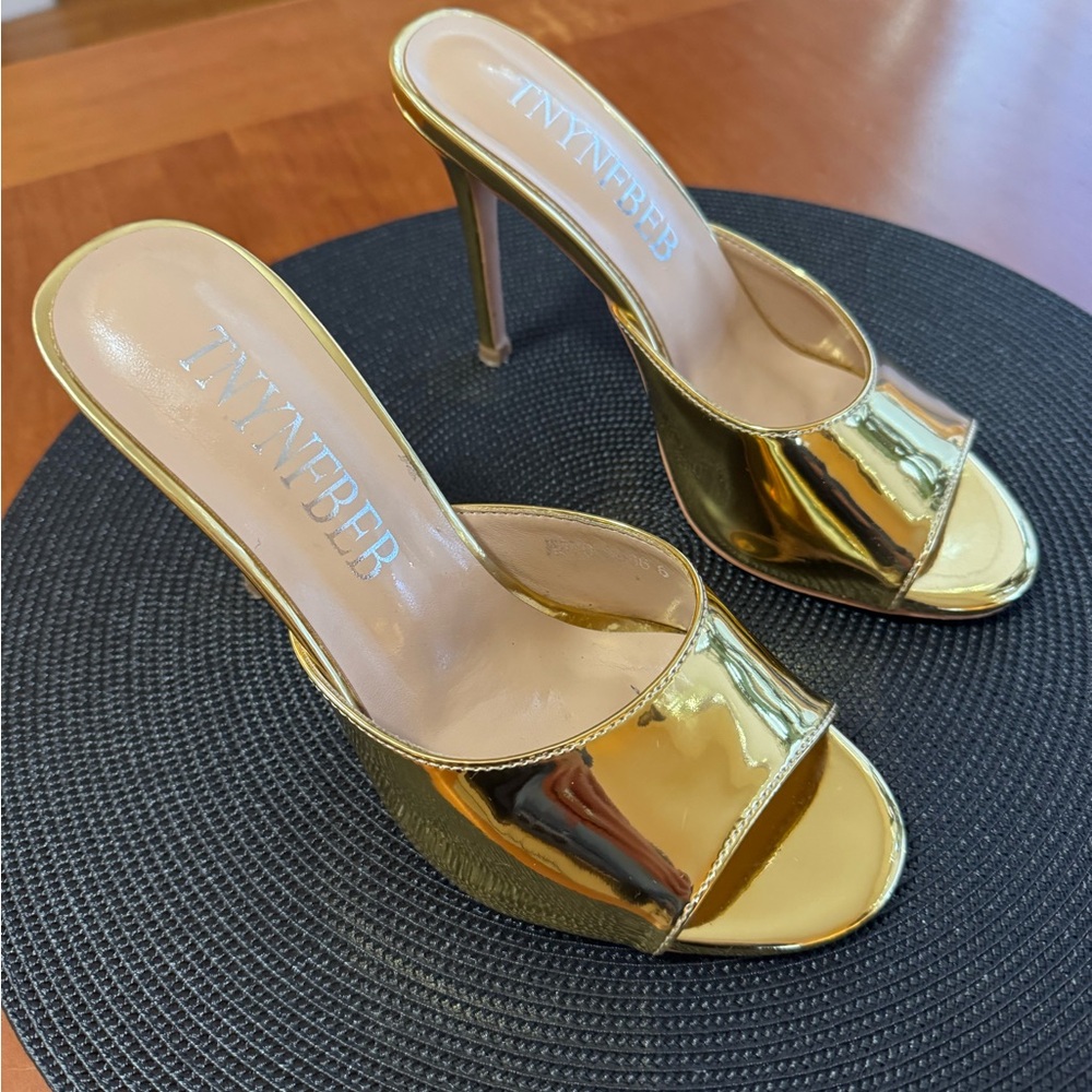 TNYNFBEB Gold Metallic High-Heeled Mules Size 6